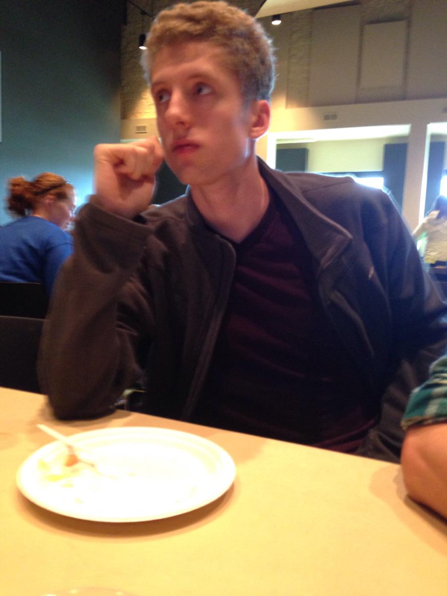 SeanSannito's tweet photo. Mike Ready to study #bhawkstudyday http://t.co/kpgmYu8pn7