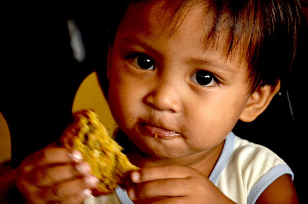 WorldVisionUSA's tweet photo. Under-nutrition accounts for 45% of under-5 deaths. We're working to prevent that for kids like this little one! http://t.co/IFISuyE4wp