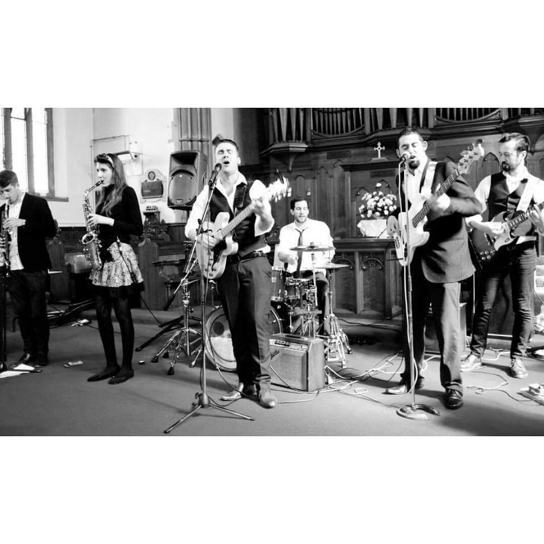 BaysideBoogie's tweet photo. Us at our very first gig at the Great @Roath_Bake Off on Saturday. http://t.co/DVXpTn1osH