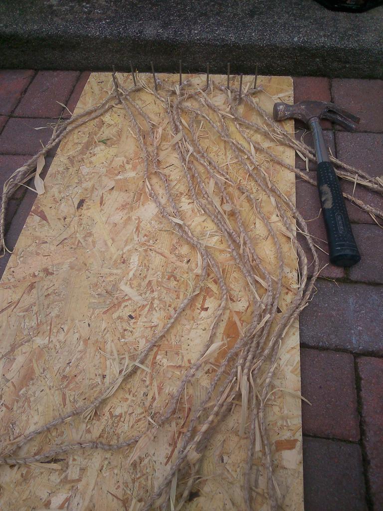 mairigoldlace's tweet image. Lace making on a big scale using nails and a hammer...much fun. #textilecourse