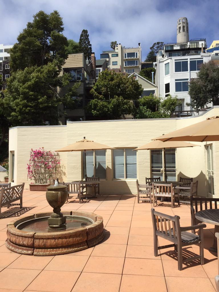 PamRPortman's tweet photo. Nice gathering space at Pearson offices in San Fran. http://t.co/slm6LxL6Xt