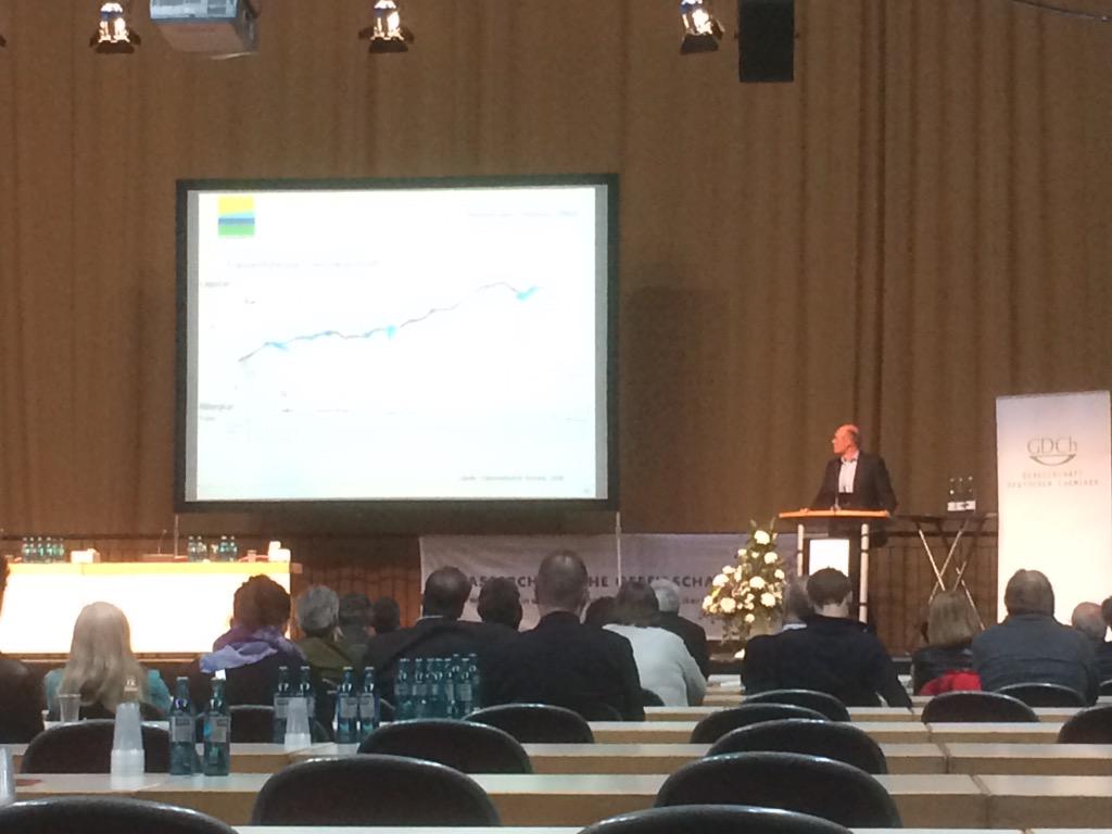 fuwafabian's tweet photo. @OlliKnoop @FutureWater14 Public discussion at "Wasser 2015" - #GDCh http://t.co/2oDggC9Ftm