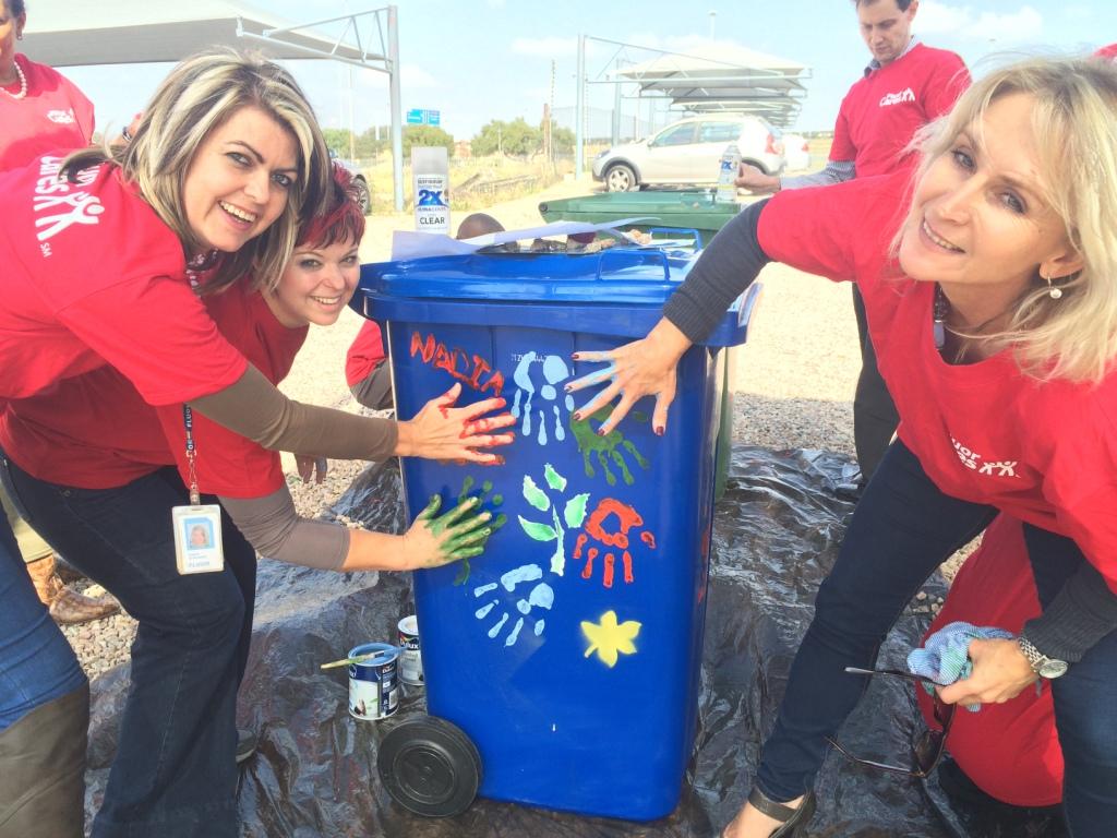 FluorCorp's tweet photo. We wrapped up #SafetyWeek2015 decorating recycling bins to donate to the @BGCA_Clubs of South Africa #HSEWeek2015 http://t.co/JHtSg27wU4