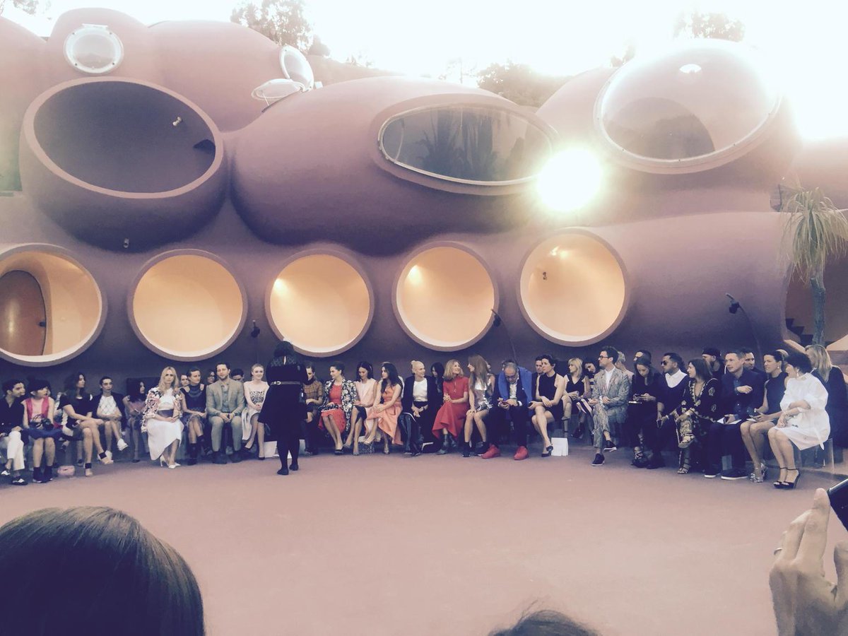 Itsnow @diorcruise #versionfrancaise <a href="/tv5monde/">TV5MONDE</a>