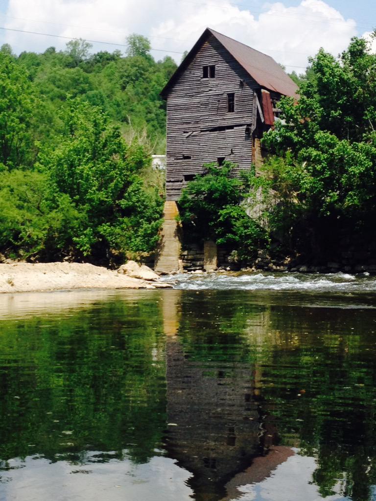 RealAppalachia's tweet photo. “@santay01: Lunsford Mill in Hiltons, Virginia @RealAppalachia @SWVApost #Virginia #SWVA http://t.co/IaDqv8LlFL”