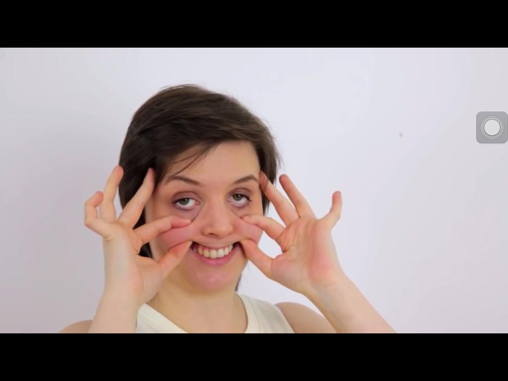 luisherbots's tweet image. Lol