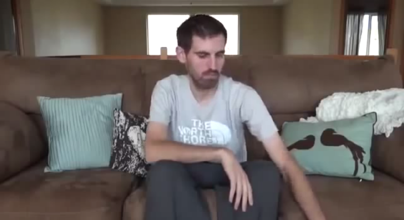 ungranvideo's tweet photo. Un ejemplo de vida, un hombre hace un video antes de morir. Imposible no llorar, comparte -> http://t.co/QiuYnXh8qa http://t.co/eJtQxPl3v9