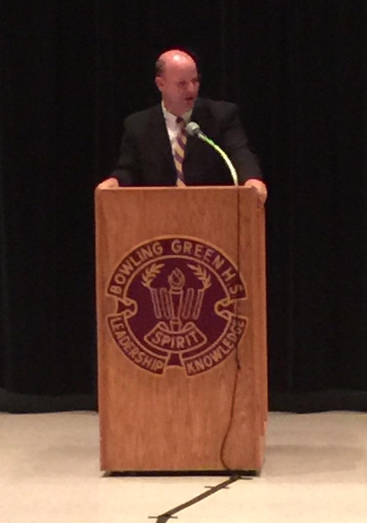 joeimel's tweet photo. @gtfields named @BGISD next superintendent, filling the shoes of Joe Tinius. http://t.co/jpQwgXucqy