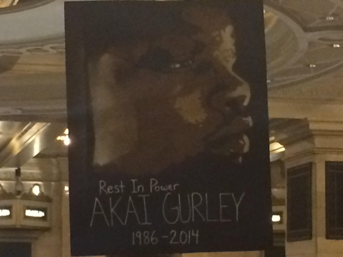 ResistFascista's tweet photo. #PeoplesMonday at Grabd Central, "We do this for #AkaiGurley ! #BlackLivesMatter #IndictAmerica #NYC #ShutItDown http://t.co/9ocGszRMzb