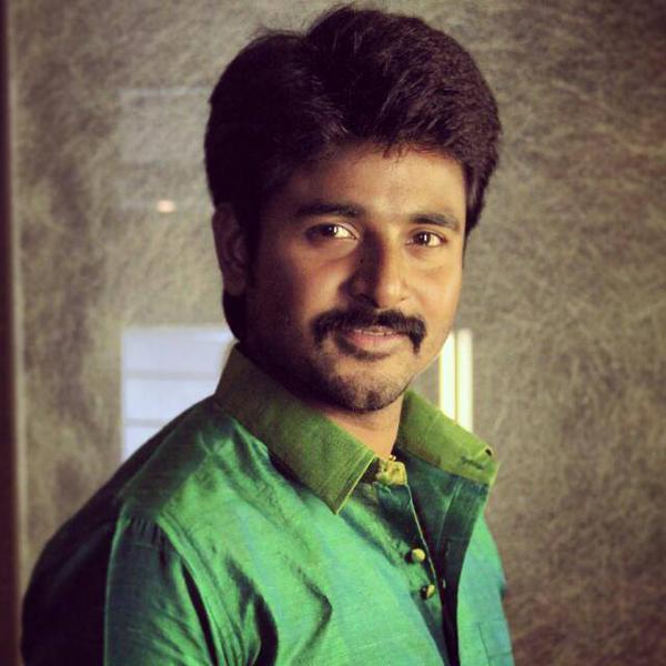 Siva_fc's tweet photo. Our @Siva_Kartikeyan Anna coming with a bang.!! #RajiniMurugan Audio from June 7th &amp; Releasing on July 17th http://t.co/sEo0WKBLBL