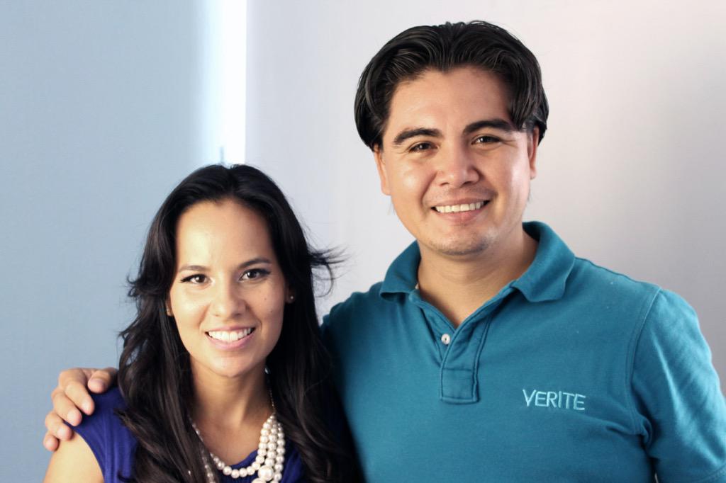 arturomontero1's tweet photo. Colaborando con Melissa http://t.co/qI9mFNsEOc