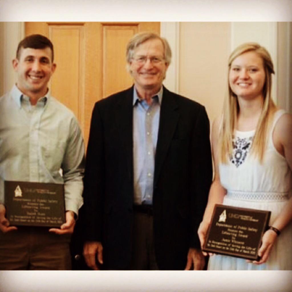 CampWieuca's tweet photo. Congrats to @jamiemichelle_w for helping save a man's life! Read the incredible story here: http://t.co/2etEEc1FNv http://t.co/mWQ5ghP6Xj