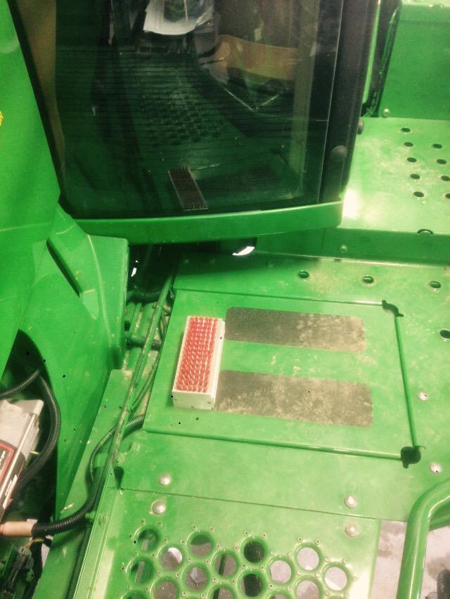 kyledecorte's tweet image. Last year I stepped in cow poo at @Rebecca1860 ... Nothing worse then dirt on the cab floor #bootbrush