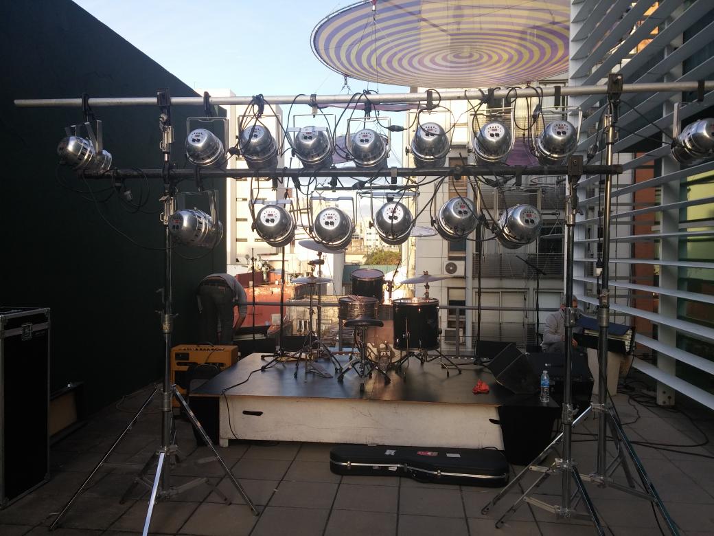 EspaciOsilandia's tweet photo. Probando 3 #DuchampPilotArgentina2015 #bailando2015 http://t.co/k1hZUrDos3