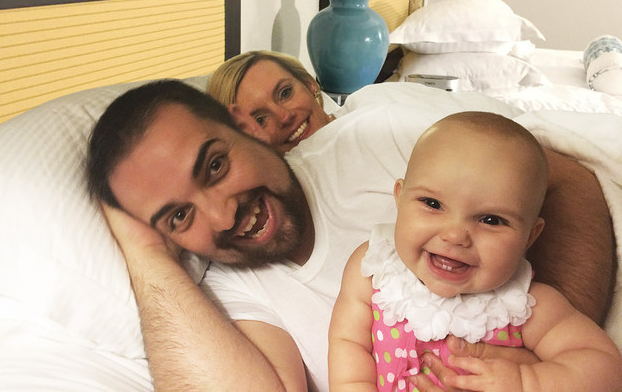 BuzzFeed's tweet photo. A guy whose miserable vacation photo album went viral got to remake it with his wife http://t.co/rYnVSYhXF8 http://t.co/IyV5BOSW8k
