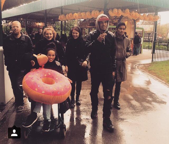 RT <a href="/iksiepuntnet/">Gerard van Bennekom</a>: Afgelopen Zaterdag op <a href="/Vlandfestival/">V-land festival</a> met <a href="/Veronicaah/">Veronicaaharry</a> en <a href="/Digitzz/">Digitzz</a> :)