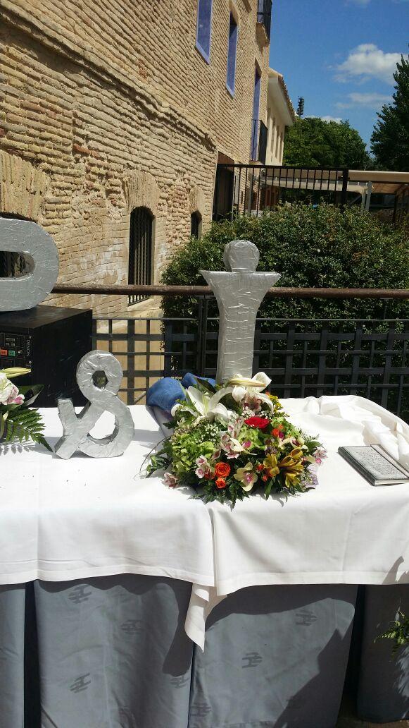 floresaznar's tweet photo. Boda en el molino de san lazaro http://t.co/Sz4uMDTUyh