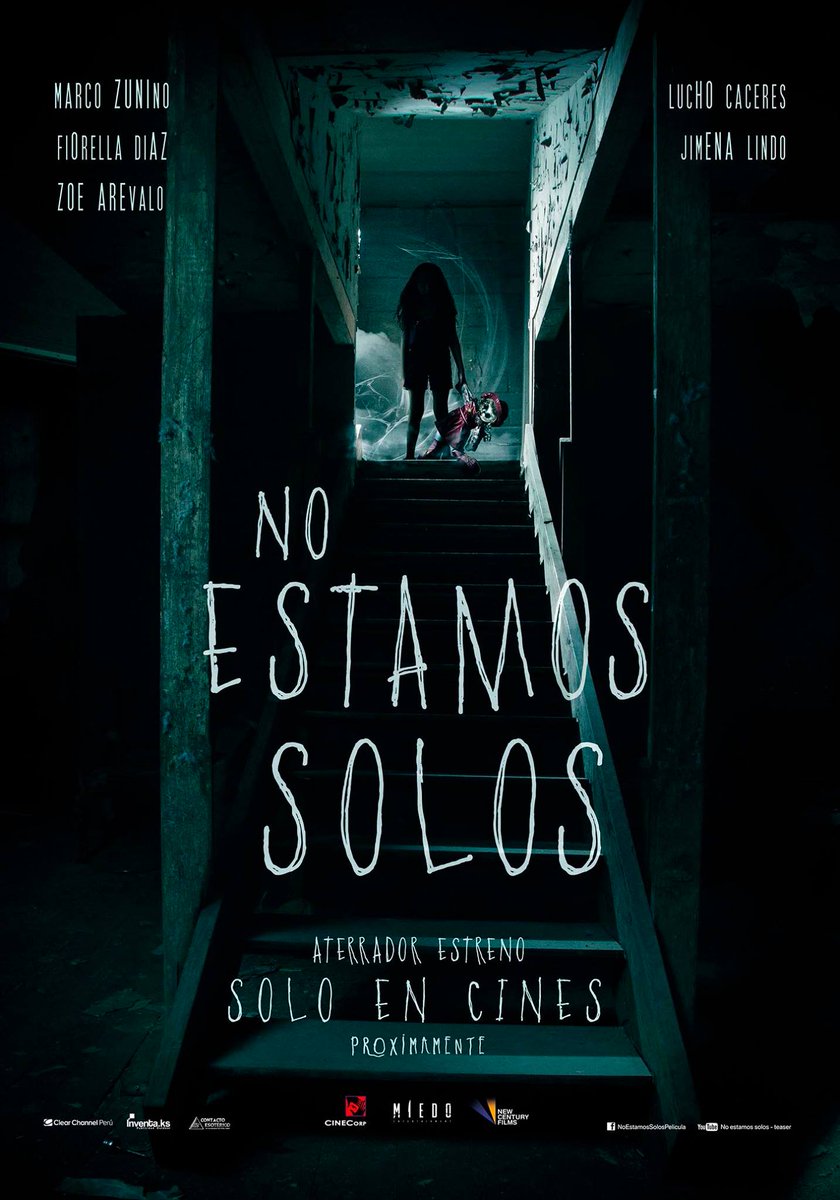 CineCorp_Peru's tweet photo. #CinePeruano: El primer póster oficial de @NoEstamosSolosP! #elmalexiste. Estreno: octubre 2015. #NoEstamosSolos http://t.co/t887K1R1Py