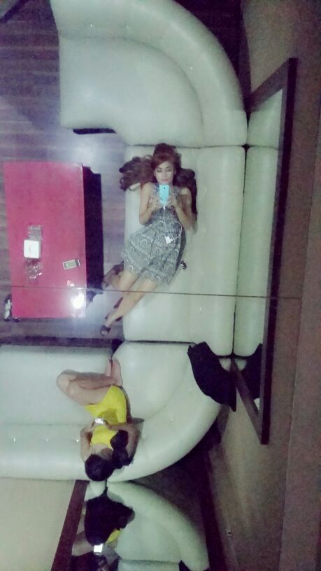 SELFIE HOT tweet media