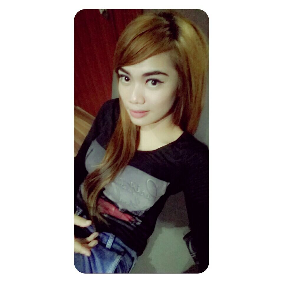 SELFIE HOT tweet media