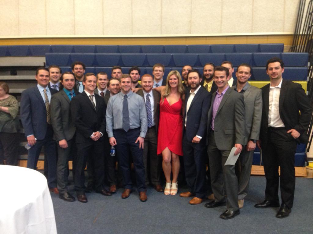 R_Millhouse's tweet photo. @JWUhockey Athletic Banquet http://t.co/2mxt8Or2fZ