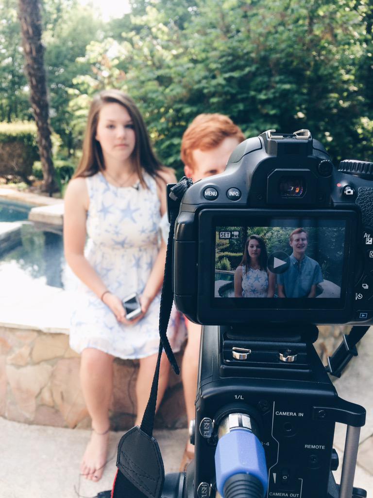 sydney_sigmon's tweet photo. Filming our anchors @sydmills256 &amp; @noahrmiller for the JV Buzz! @JVBuzz3 #jvallstars http://t.co/vHdFleKx4N