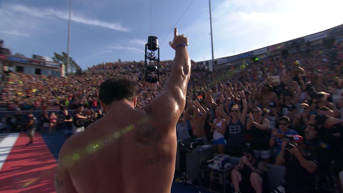 60Minutes's tweet image. #60Minutes Moment of the Week: Is a #CrossFit body what nature intended? cbsn.ws/1HaEvBp