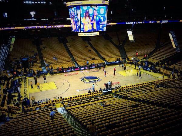 furgolistasoy's tweet image. Esta noche ganamos #SplashBrothers #OracleCenter #LetsGoWarriors