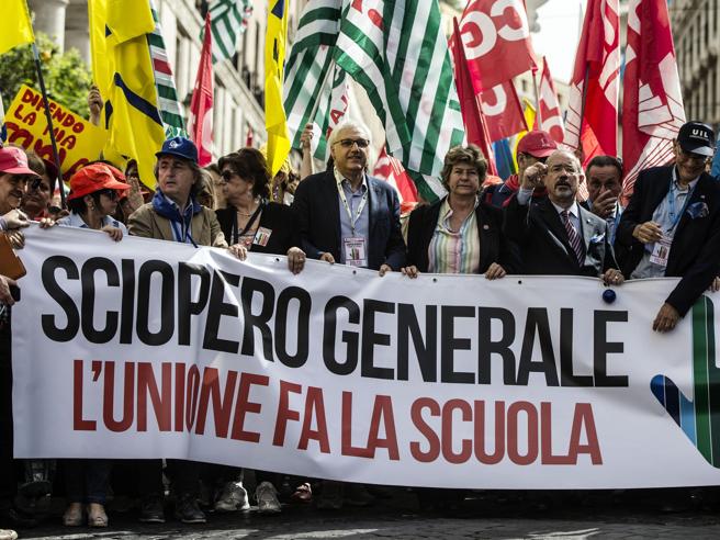 Corriere's tweet photo. Ddl «buona scuola»: il governo  incontra di nuovo i sindacati  http://t.co/2emEKgnMgR http://t.co/z33MzRLyGZ