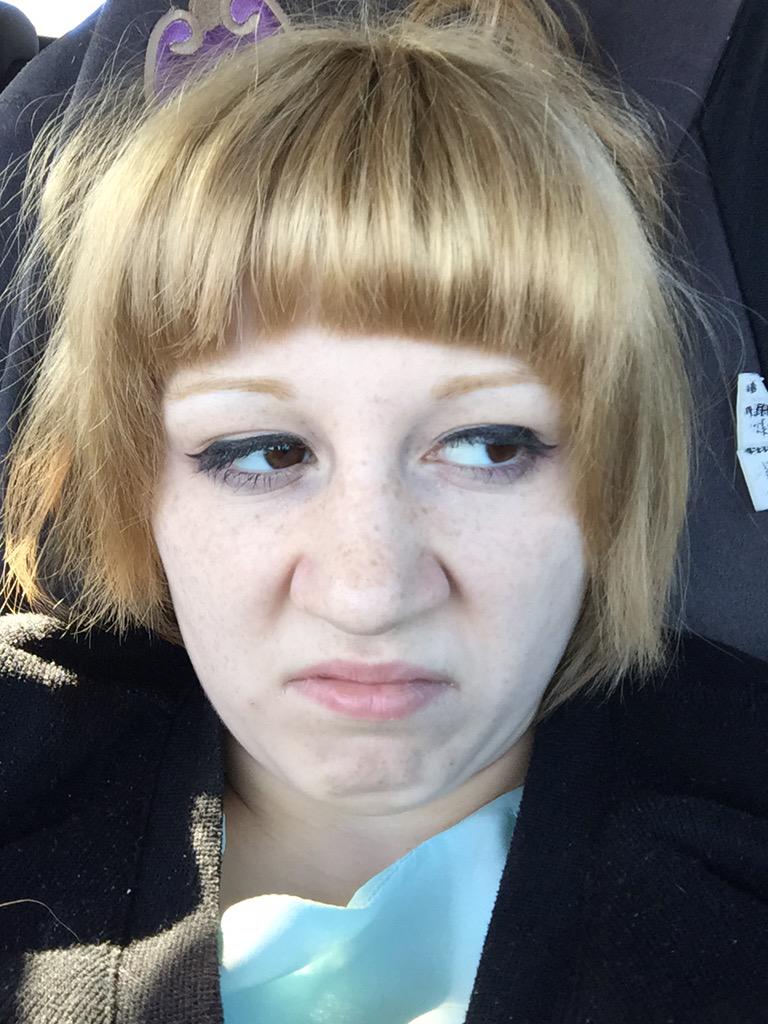 Canary_Kid's tweet photo. Back in Australia and had 30mins sleep on the flight and the turbulence has made me sick #whydis http://t.co/pvWmXe2CxO