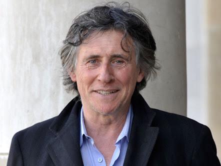 12 Mei: Happy birthday Gabriel Byrne, the actor of Stigmata, Ghost Ship, Man In The Iron Mask,etc. 