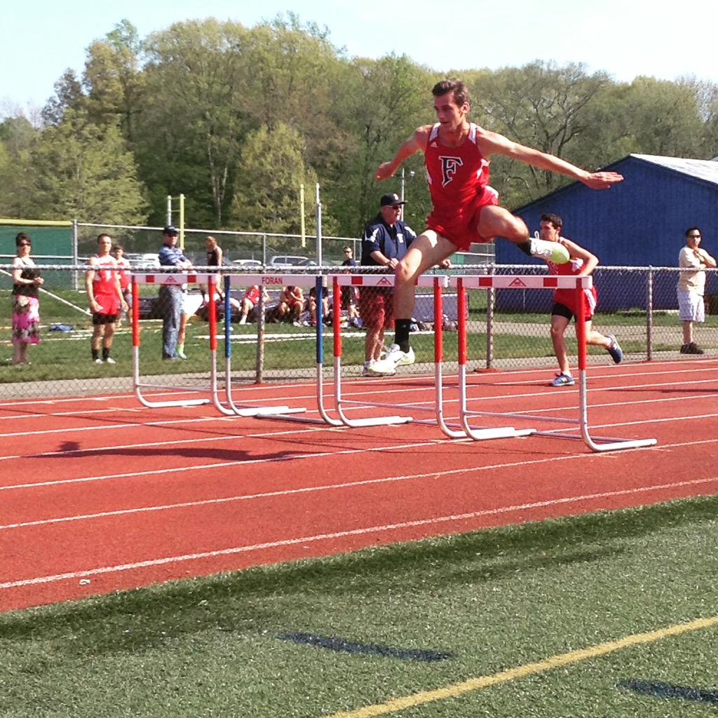 ManeStMirror's tweet photo. CJ Conner first in 110 hurdles over Guilford & Jeff Morgan first for triple jump #lotsoffirsts #lionpride #botaf ❤️💙 http://t.co/gFmCYTq9H0