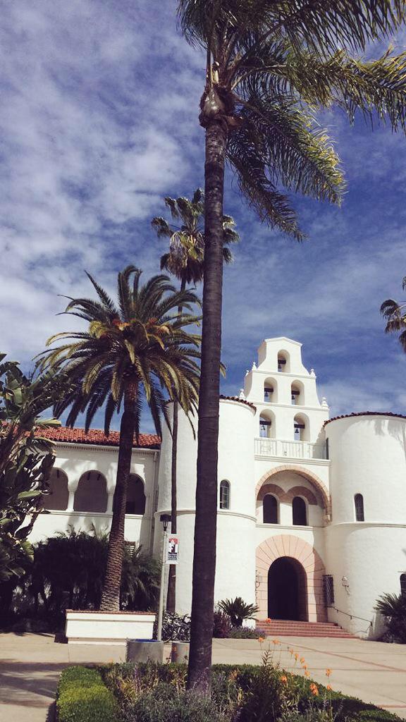 zbtsdsu's tweet photo. Nice day outside @SDSU 😎 Happy finals everyone! http://t.co/xToE6Qo69H
