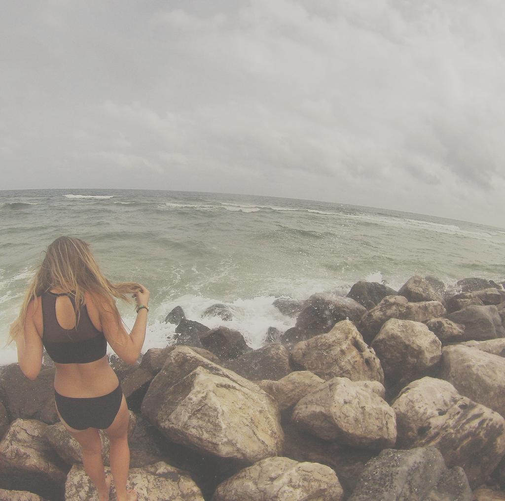 onceupona_tori's tweet photo. 🌊✌👽 http://t.co/CHYvT1xtTZ