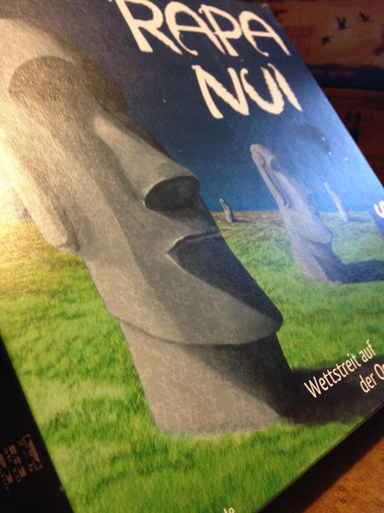 CardboardCrush's tweet photo. Get ready to devastate this island. #RapaNui. @KOSMOS_Verlag http://t.co/qo9xReCqeJ