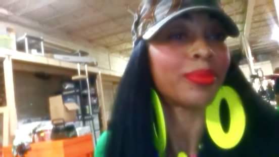 CRYSTYLUVHIPHOP's tweet image. #BTS @FEMCEEFEVAH #KMMV #photoshoot 📷💋