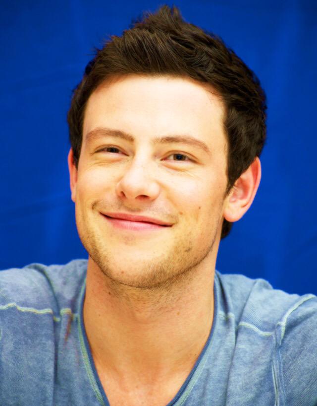 Happy birthday to Cory Monteith
Love u forever 