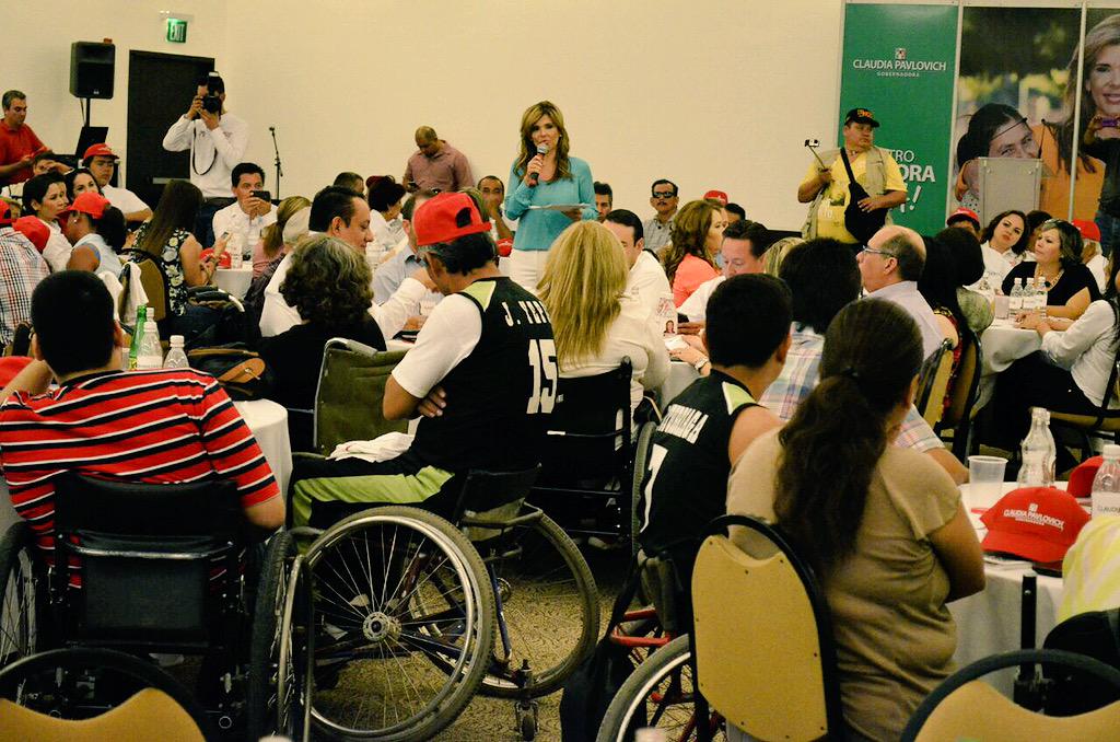 ClaudiaPavlovic's tweet photo. Siento un profundo respeto por las personas especiales, me comprometo a impulsar un Gobierno incluyente http://t.co/8IBhhiLSFl