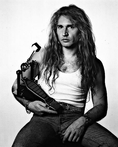 HAPPY BIRTHDAY 
Eric Singer 