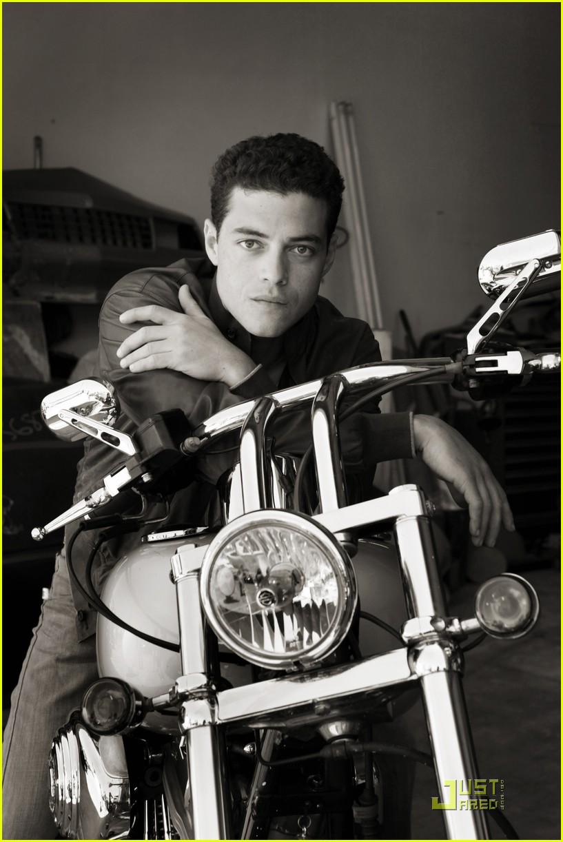 Happy birthday Rami Malek!!Hayo dia pernah main di film apa coba? :)) 
