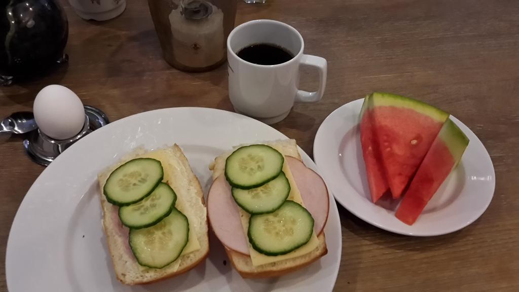 Annaaa85's tweet photo. Mera frukost! #gomorgon http://t.co/yClBMJfOmC