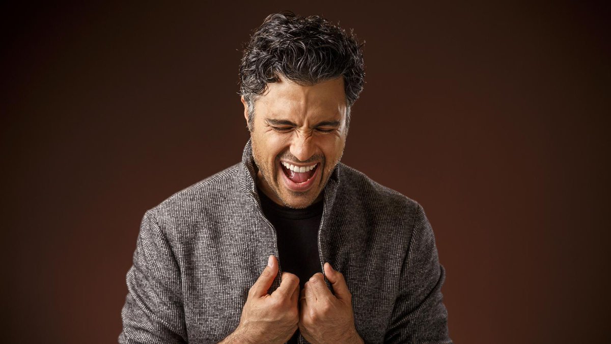 cindyhively's tweet photo. Lively web chat w/#JaneTheVirgin dad @jaimecamil &amp; @villarrealy on finale. Photo @rdaphoto63 http://t.co/PjcEnedeT8 http://t.co/Cs3vVnQzrD