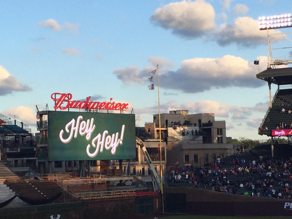 SHATwrigley's tweet photo. If you don't like the new scoreboard, kiss my ass. #Cubs http://t.co/fAhYGwzoV4