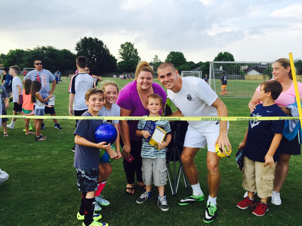 JaxArmadaFC's tweet photo. Thanks to the great crowd at @claycountysc tonight! The #ArmadaFC players enjoyed meeting all the fans! #PracticeTour http://t.co/HTn2Gh8zzf