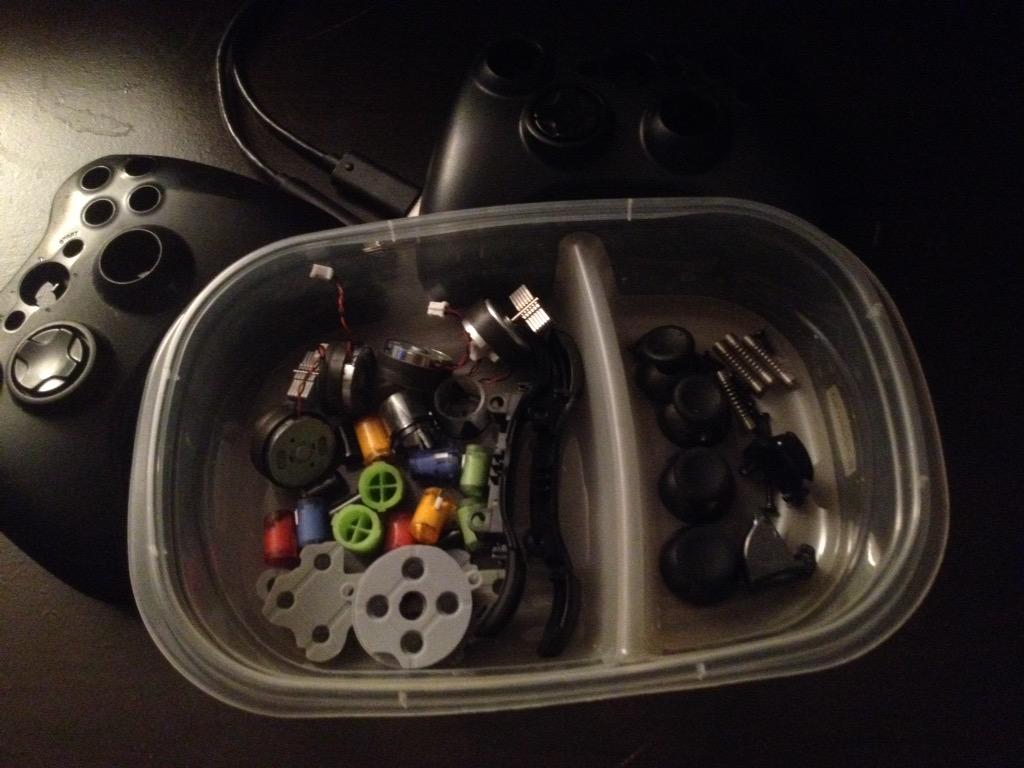 ssxual's tweet image. So what had happened was: I dismantled 5 &amp;amp; 4, took the good Rtrigger from 4 &amp;amp; put it in 6. Also: Spare part city 😏