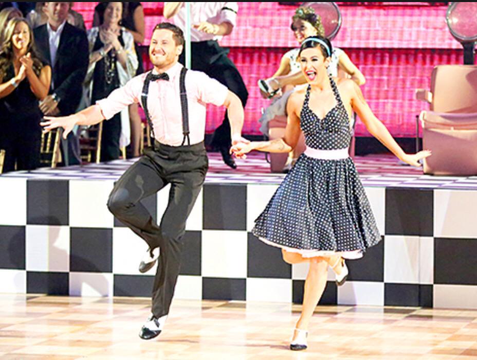 DanceWithMeUSA's tweet photo. Vote for #TeamValenRue 1-855-234-5610! Retweet and help the Fam reach the finals! #DWMfam #DWTS http://t.co/6nTNODDlXH