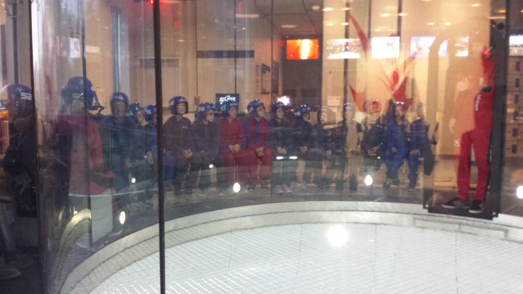 CoxComets's tweet photo. Awesome field trip to iFLY with the #coxcomet council! http://t.co/13YkUWWxat