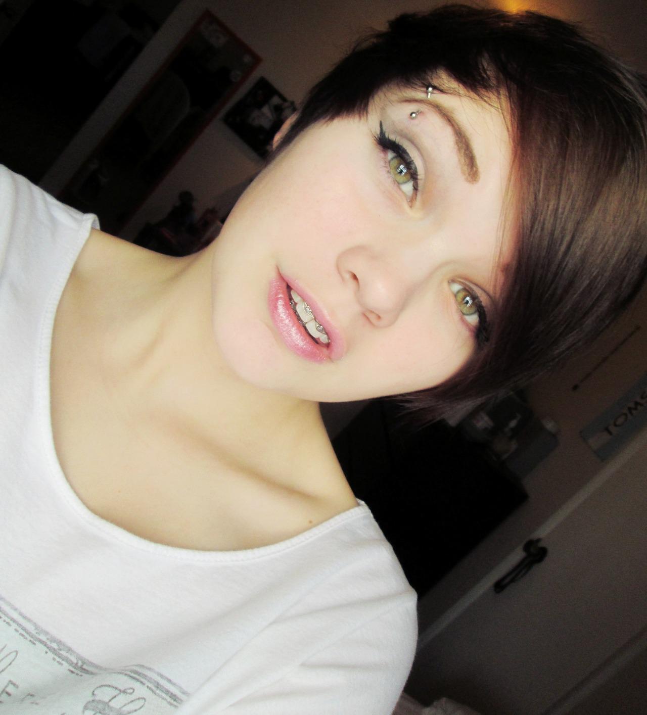 Girls With Braces on Twitter "Boyish Cut And Braces braces http//t