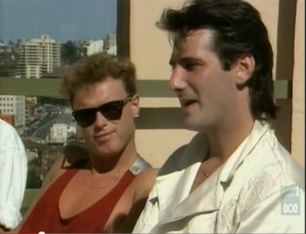 Spandau_Vox_Fan's tweet photo. @realmartinkemp Think its nice enough day for a selfie with ya thongs on and a singlet top Martin ha #AussieMale http://t.co/EkFdQISkr7
