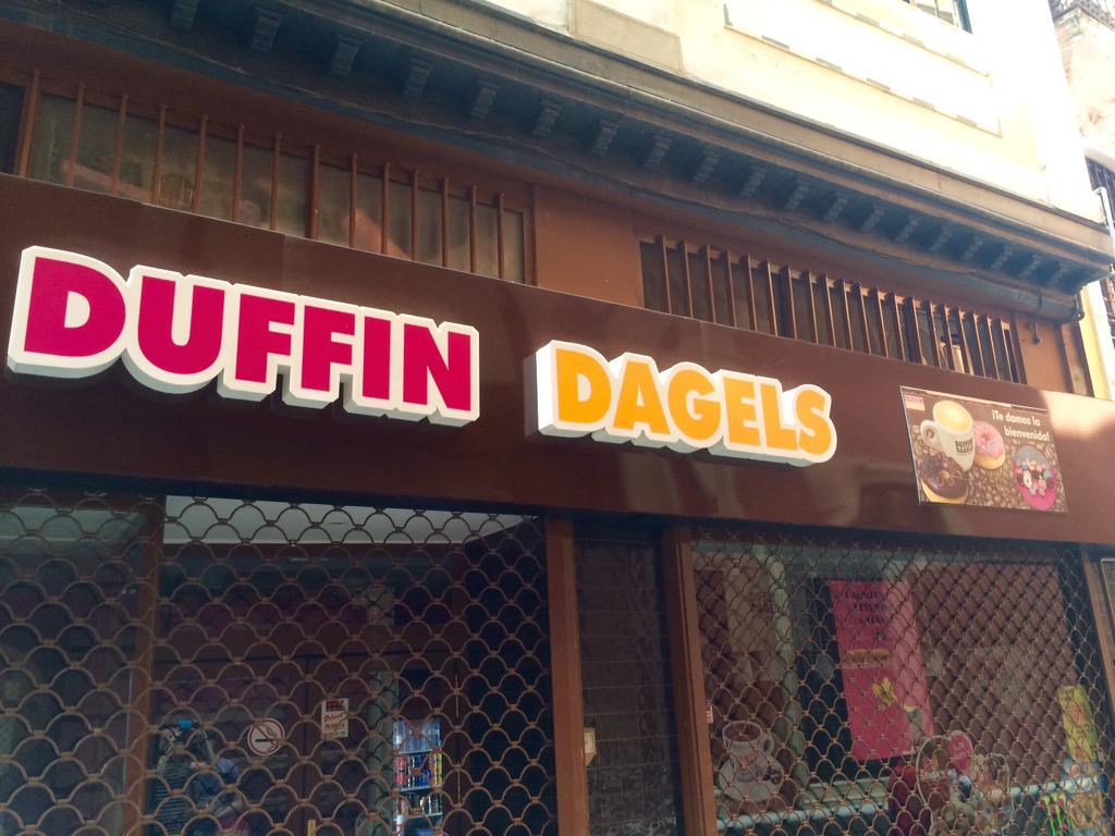 ArtIsntEasy's tweet photo. @DunkinDonuts Do you have a sister restaurant in Sevilla, Spain?? The similarities are staggering. #lawsuit http://t.co/1QR2W2XUWY